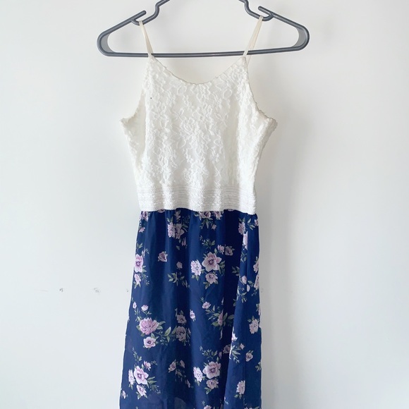 flowery dress - Picture 2 of 2